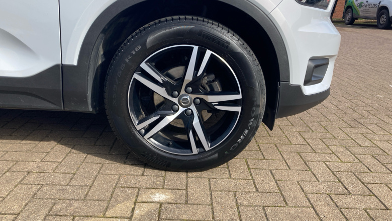 Volvo Xc40 1.5 T3 [163] R DESIGN 5dr Geartronic Petrol Estate